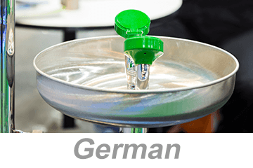 Using Eyewashes and Emergency Showers (German)
